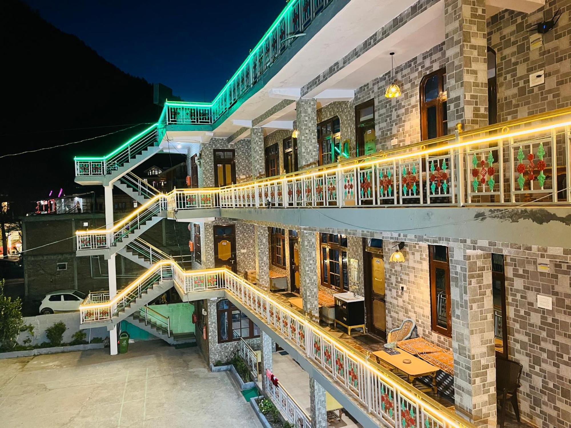 Hotel Brownie River View Kasol Zewnętrze zdjęcie