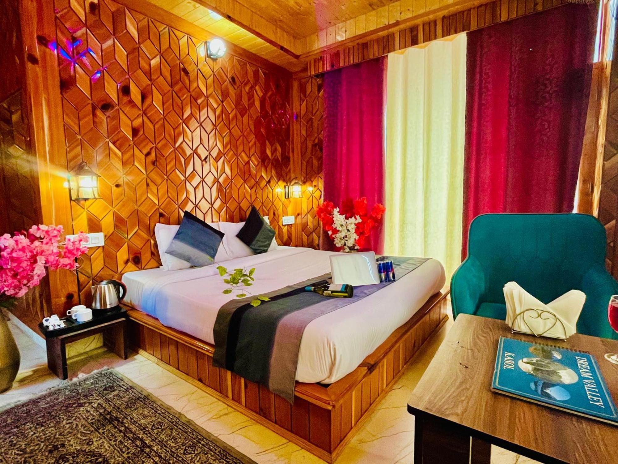 Hotel Brownie River View Kasol Zewnętrze zdjęcie
